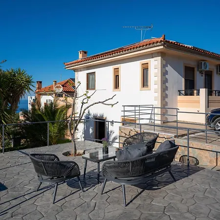 Chrisiis Villa